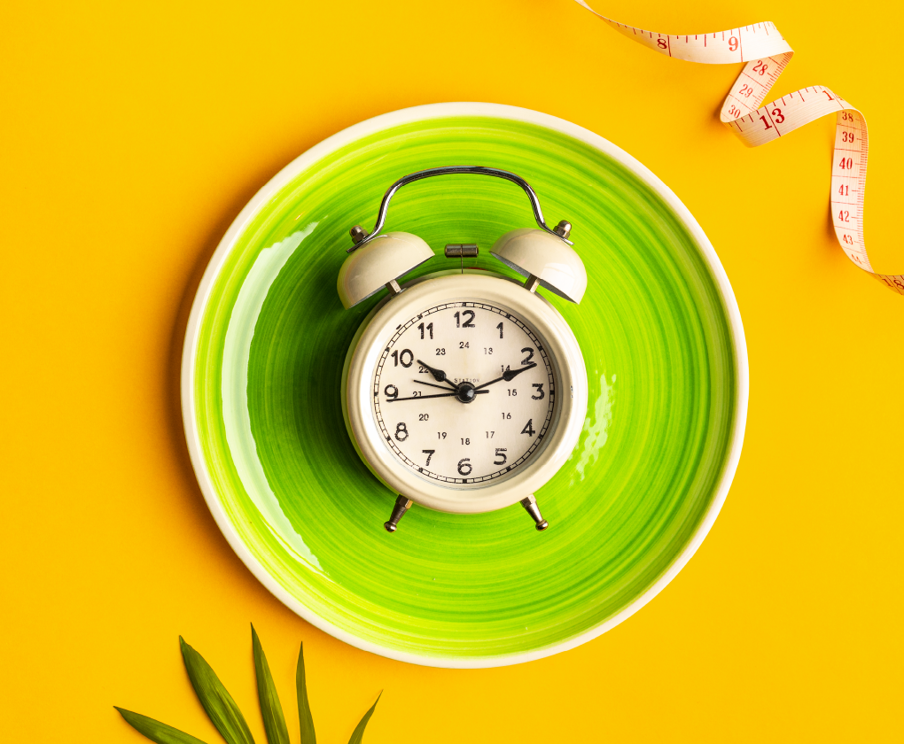 Přerušovaný půst: Výhody, metody a vliv na zdraví a trávení