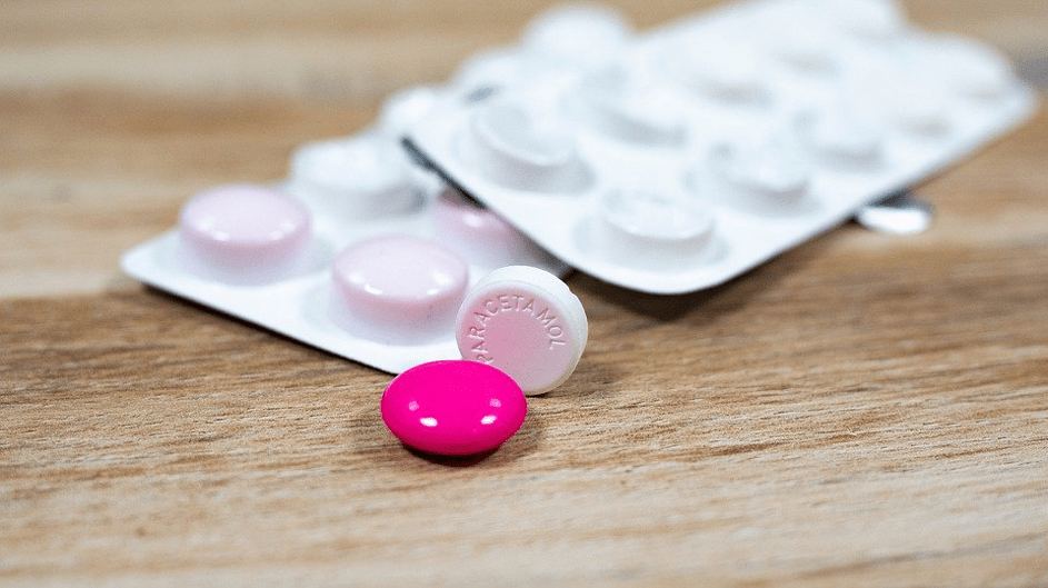 Ibuprofen vs Paracetamol při léčbě COVID-19