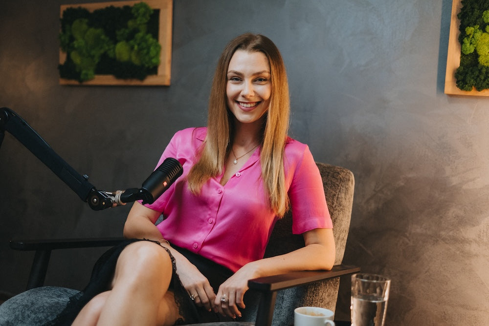 Influencerka Lenka – autentická fotografie při rozhovoru o životě s Crohnovou chorobou